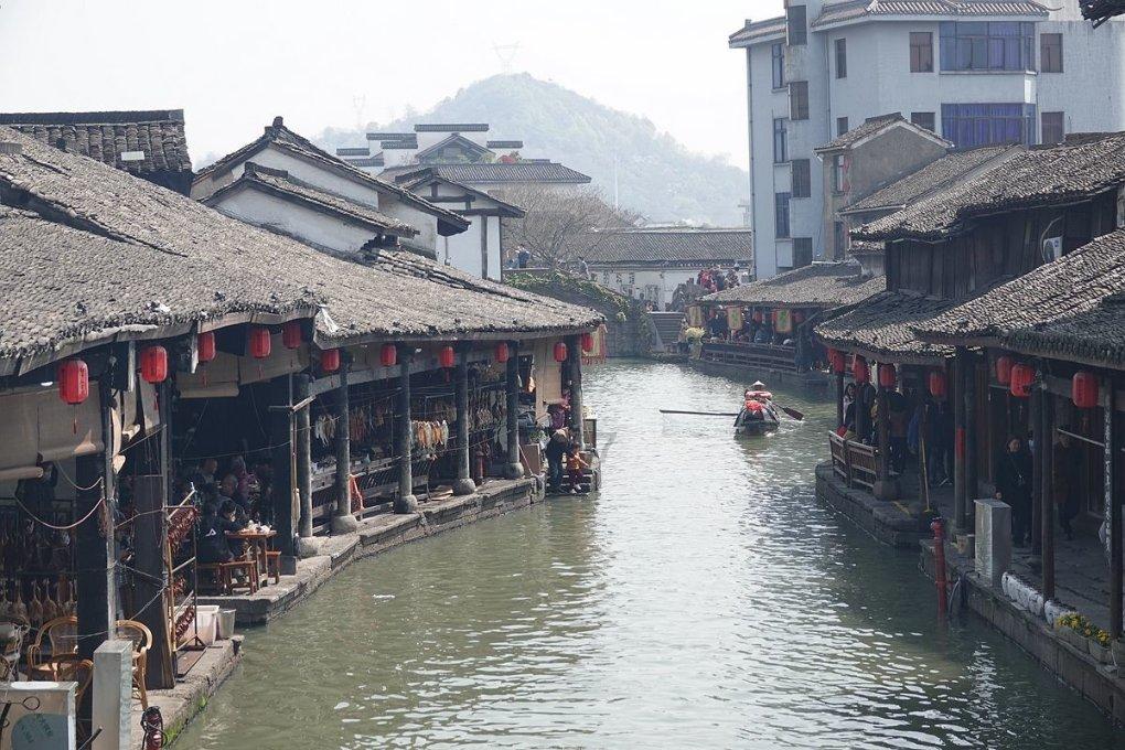 探索答案,尽在避、撼、喧的形近字并组词问答网
